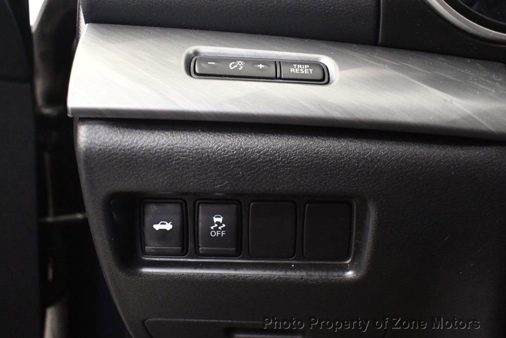 Used 2017 Nissan Maxima 3.5 SV image 29