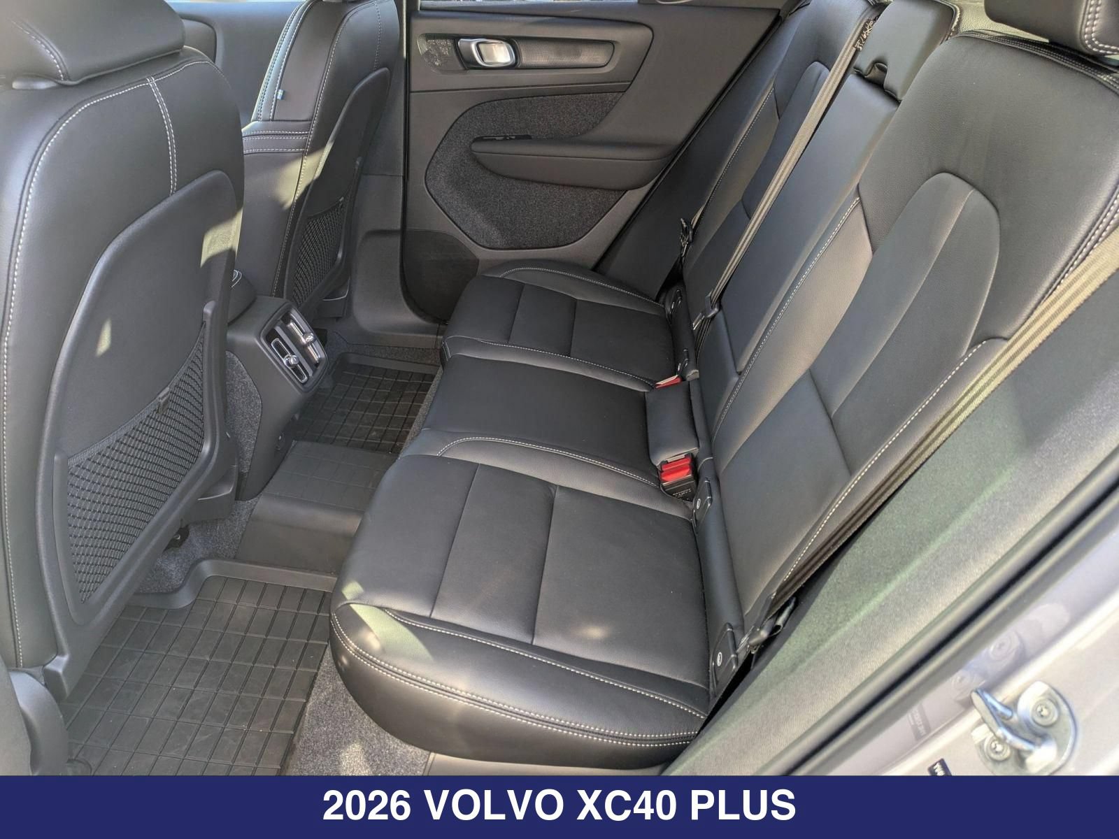 New 2026 Volvo XC40 B5 Plus w/ Protection Package Premier AWD/4WD image 28