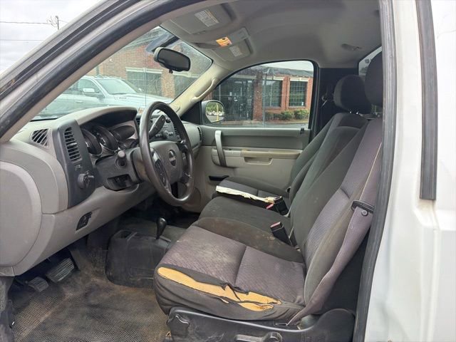 Used 2010 GMC Sierra 2500 W/T AWD/4WD image 9