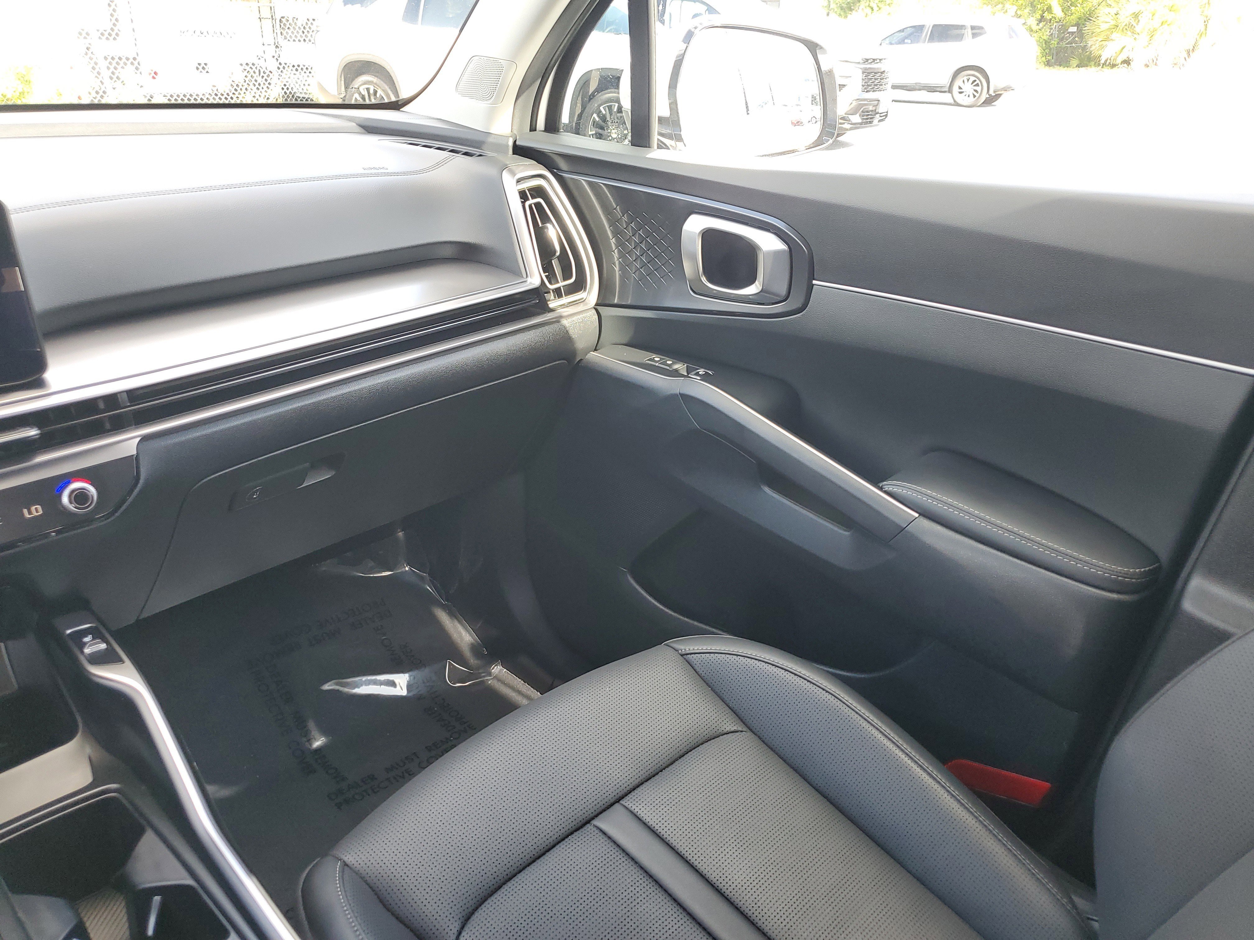 Used 2025 Kia Sorento EX image 10