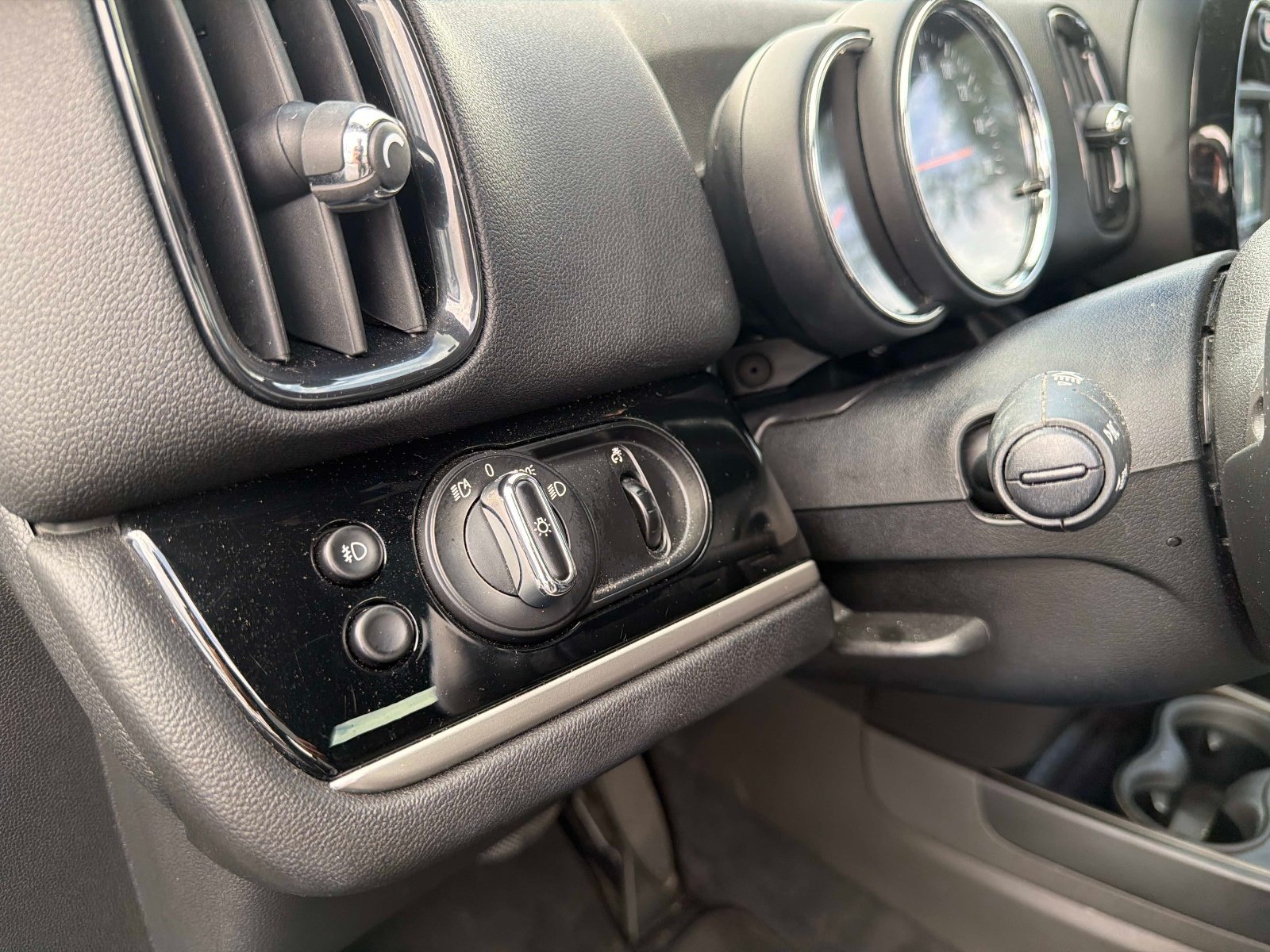 Used 2020 MINI Cooper Countryman S w/ Signature Upholstery Package FWD image 42