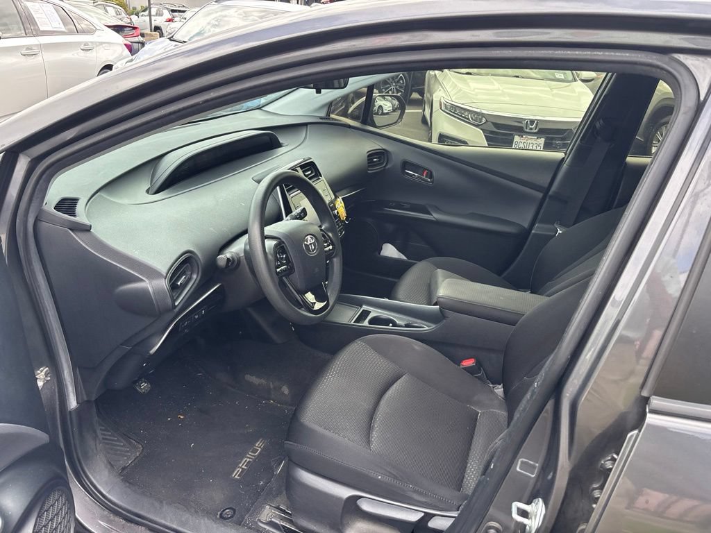 Used 2022 Toyota Prius LE FWD image 13