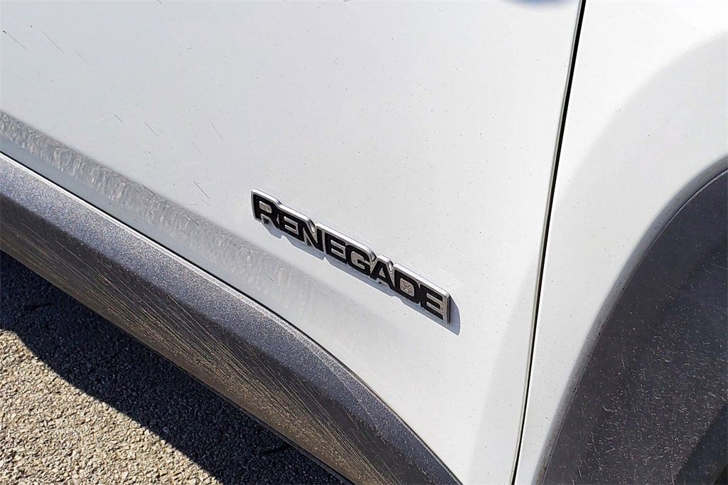 Used 2023 Jeep Renegade Latitude image 5