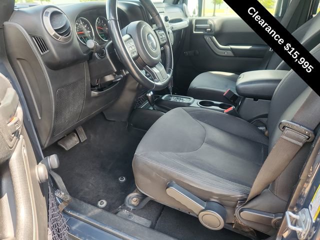 Used 2017 Jeep Wrangler Unlimited Sport w/ Connectivity Group image 18