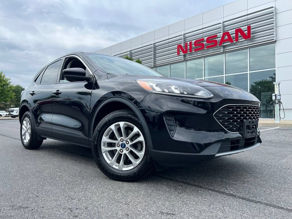Used 2021 Ford Escape SE w/ Convenience Package AWD/4WD image 4