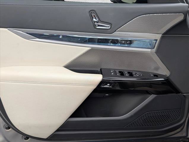 Certified 2023 BMW 740i w/ Parking Assistance Package RWD image 11