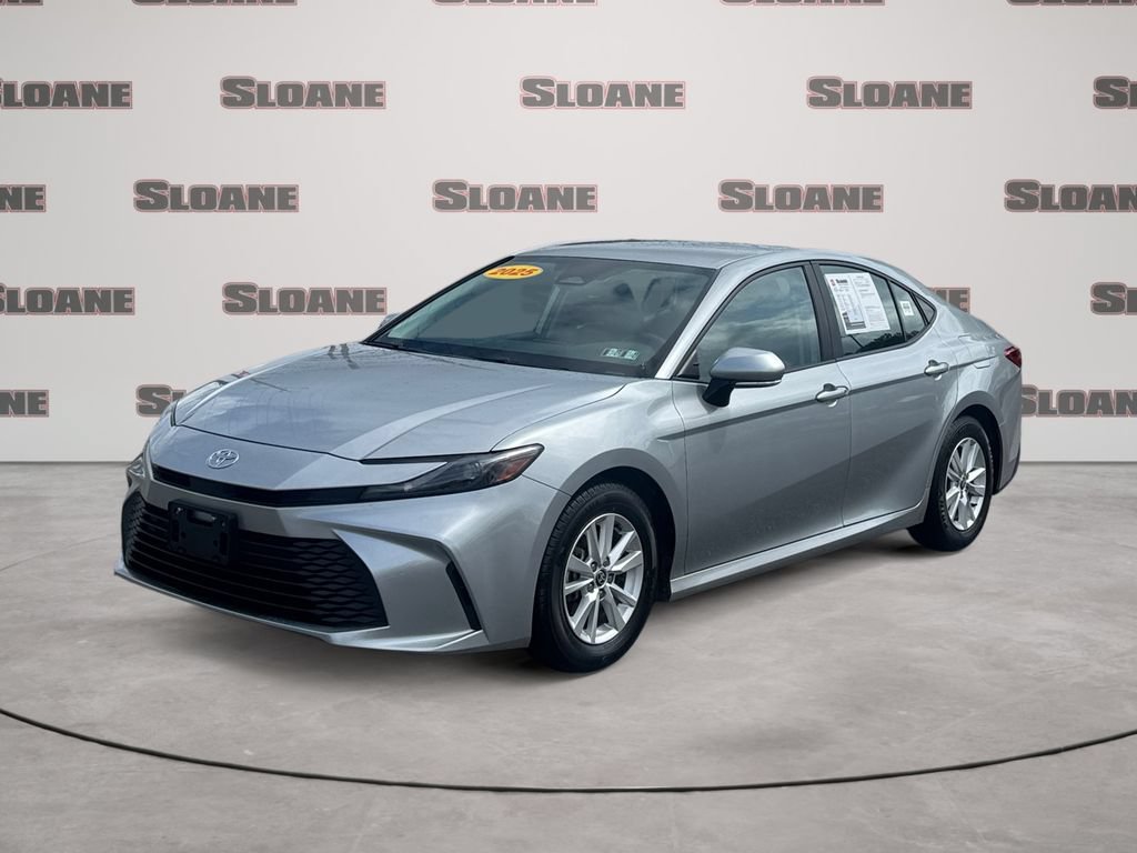 Used 2025 Toyota Camry LE FWD image 1