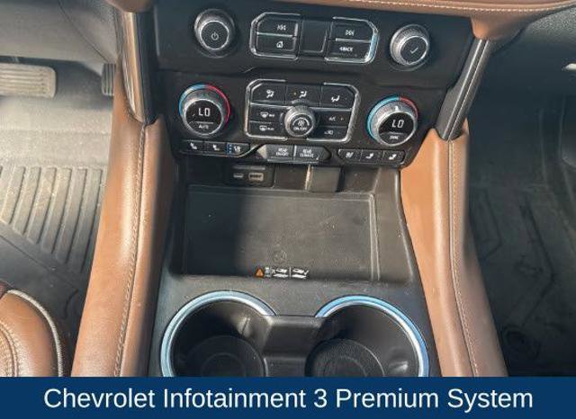 Used 2021 Chevrolet Suburban High Country w/ Premium Package 2 AWD/4WD image 26