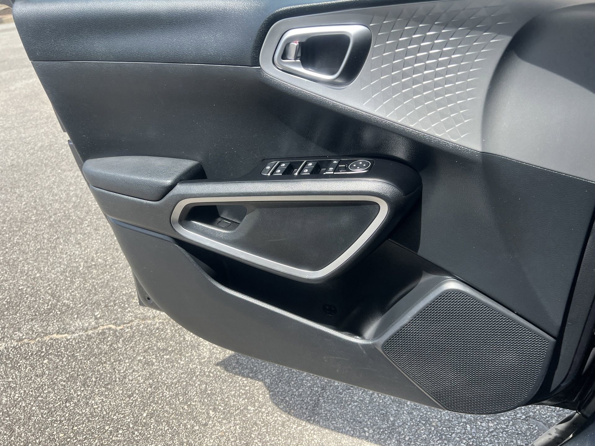 Used 2023 Kia Soul LX w/ Option Group 015 image 13