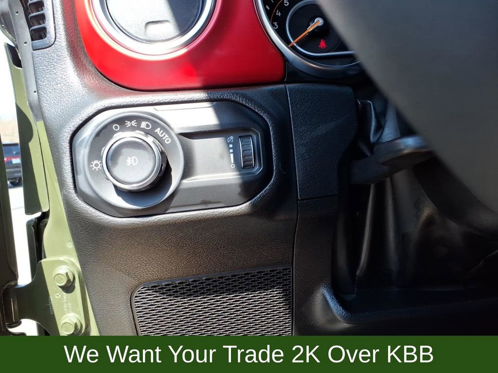 Used 2023 Jeep Wrangler Rubicon AWD/4WD image 18