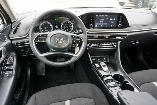 Used 2023 Hyundai Sonata SE image 11