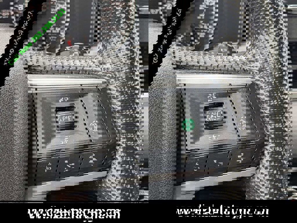 Used 2022 Mitsubishi Outlander SE image 25