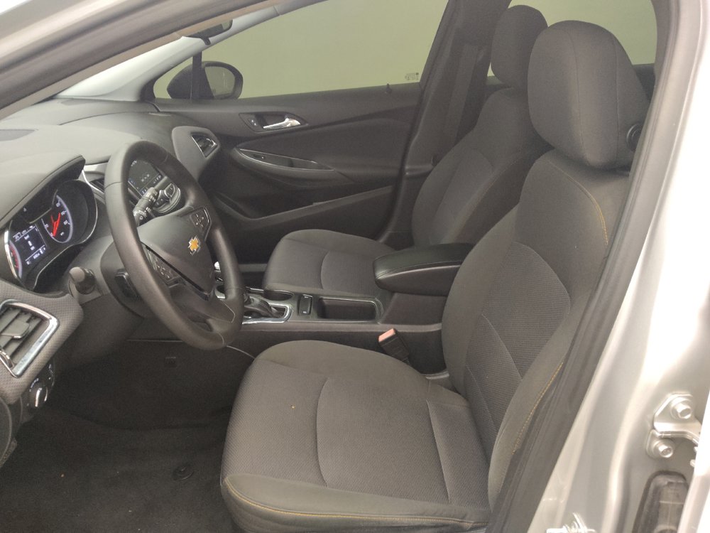 Used 2019 Chevrolet Cruze LS w/ LS Convenience Package FWD image 17