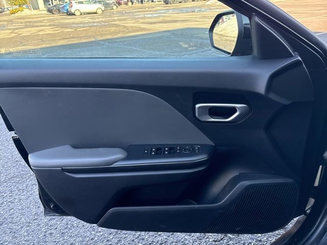 Used 2025 Kia K4 LXS image 25
