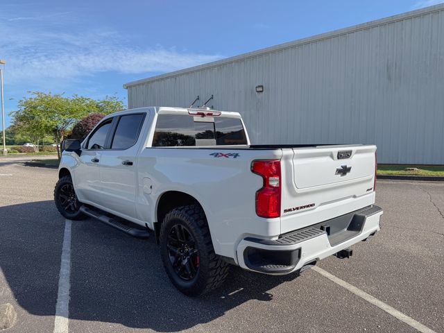 Used 2023 Chevrolet Silverado 1500 RST w/ Redline Edition AWD/4WD image 6