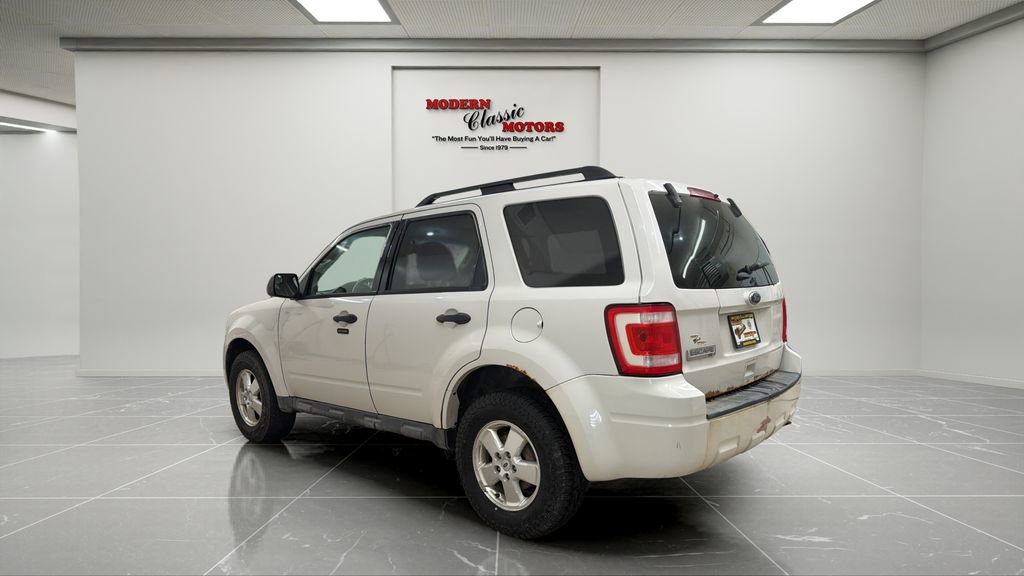 Used 2011 Ford Escape XLT image 5