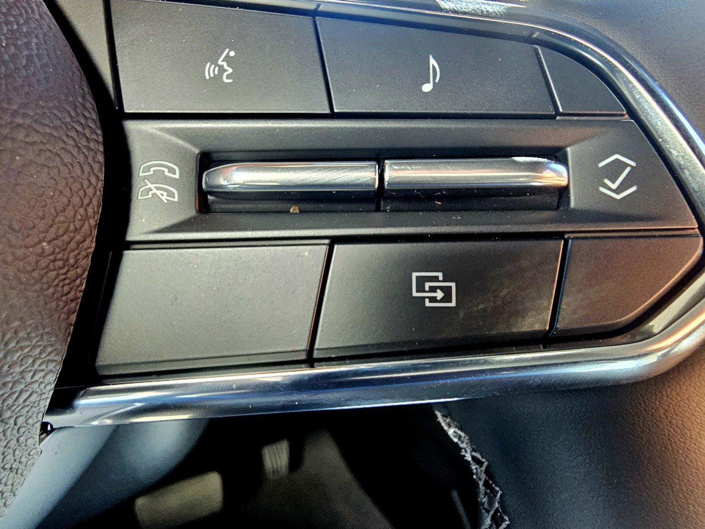 New 2026 Chevrolet Tahoe LS image 21