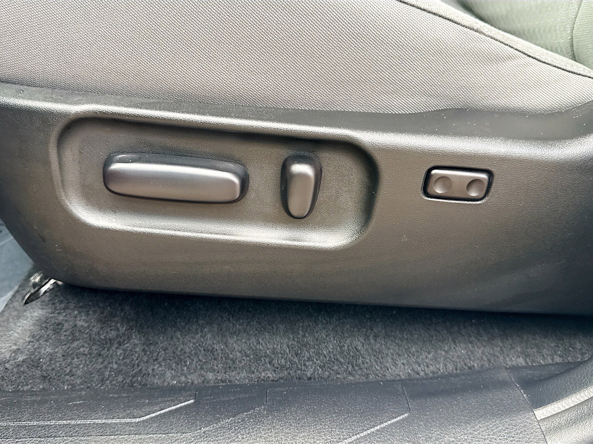 Used 2023 Toyota Tacoma SR5 w/ Technology Package image 24