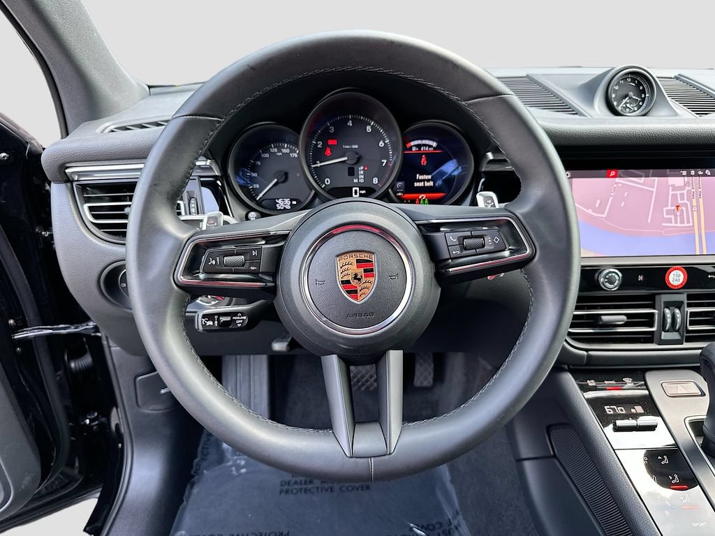 Certified 2026 Porsche Macan AWD/4WD image 12
