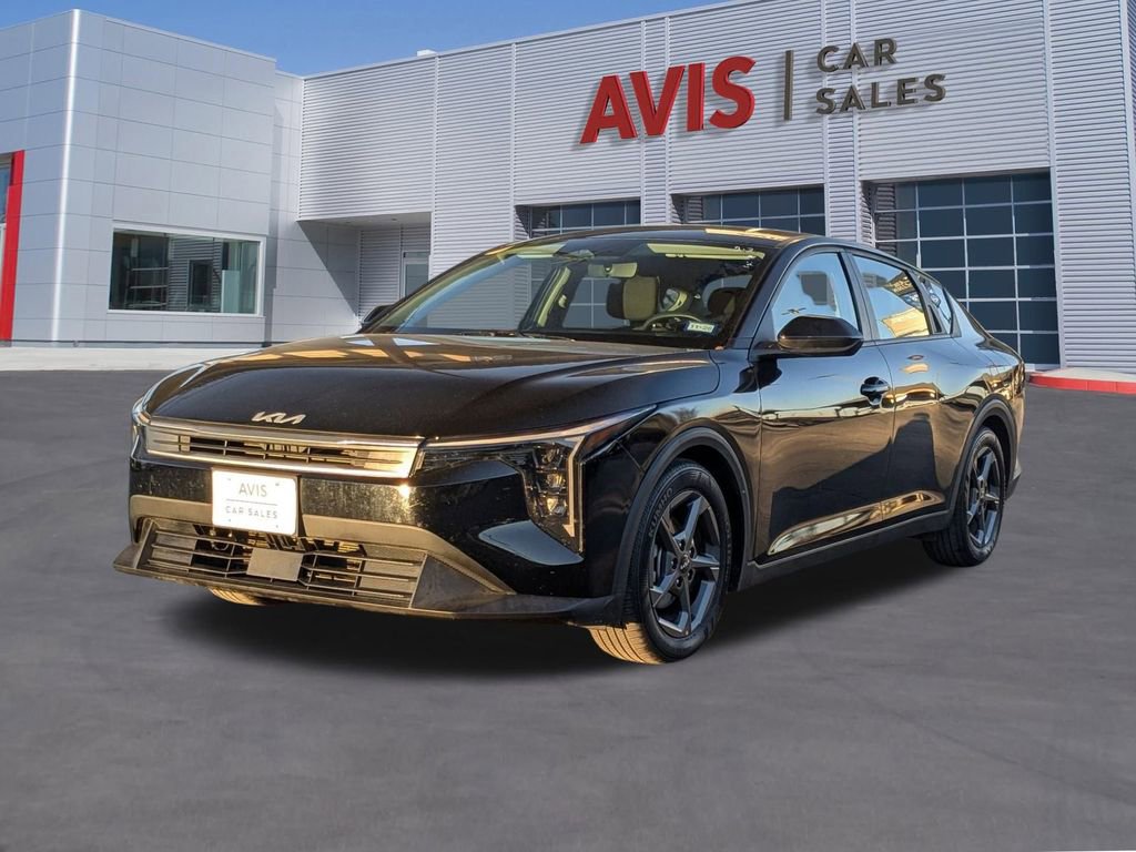 Used 2025 Kia K4 LXS video 1