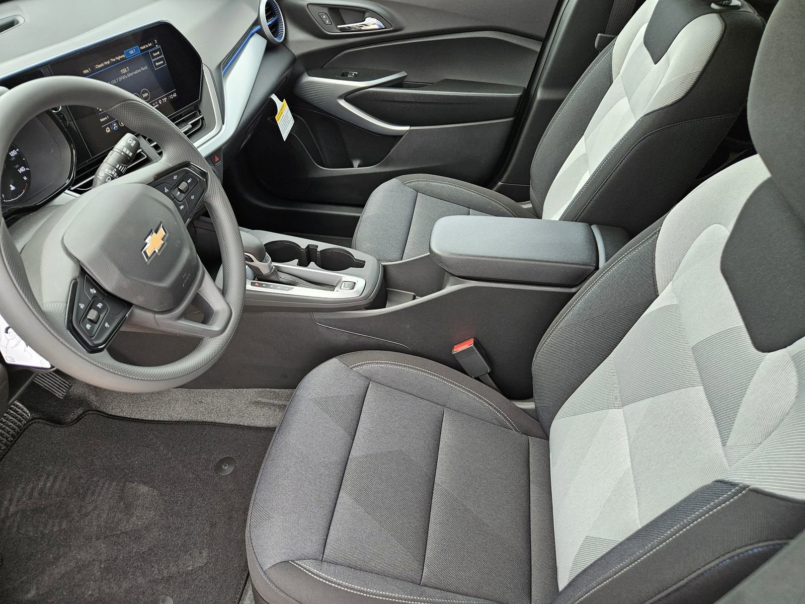 New 2026 Chevrolet Trax LS w/ Driver Confidence Package image 15