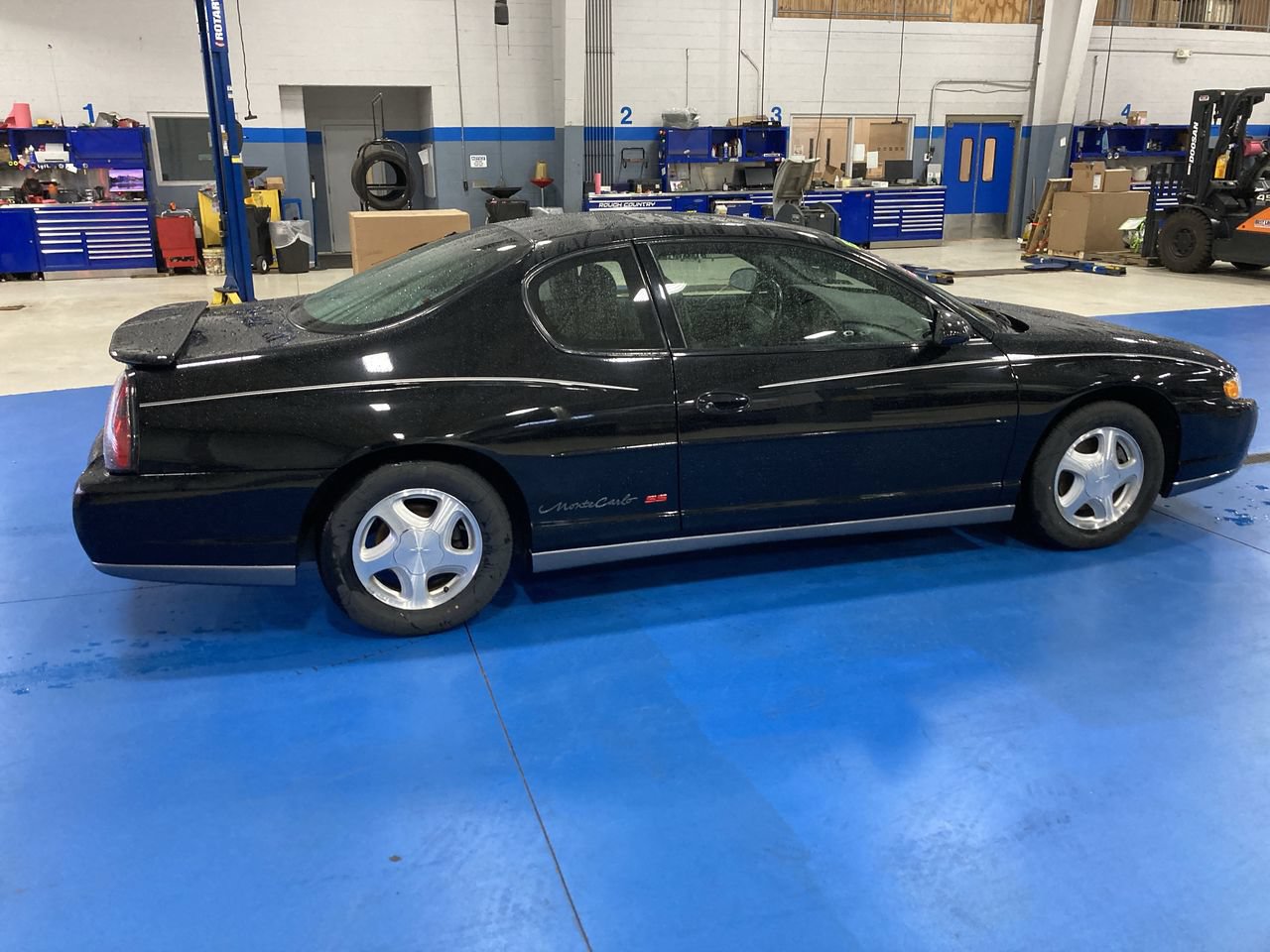 Used 2001 Chevrolet Monte Carlo SS w/ Preferred Equipment Group FWD image 8