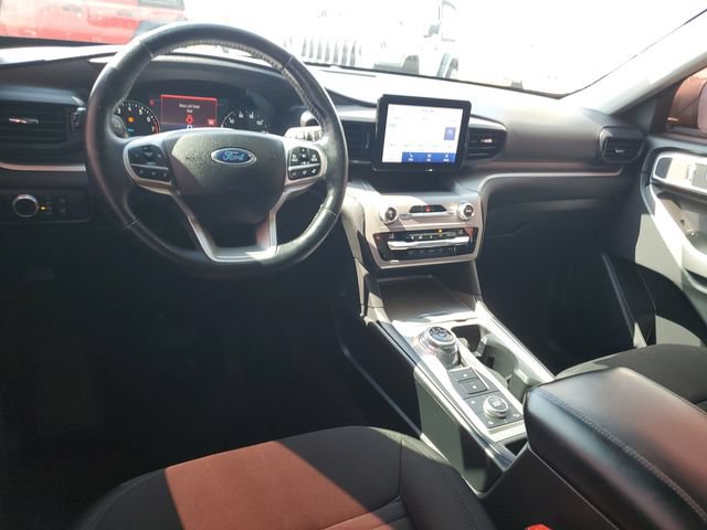 Used 2021 Ford Explorer XLT AWD/4WD image 10