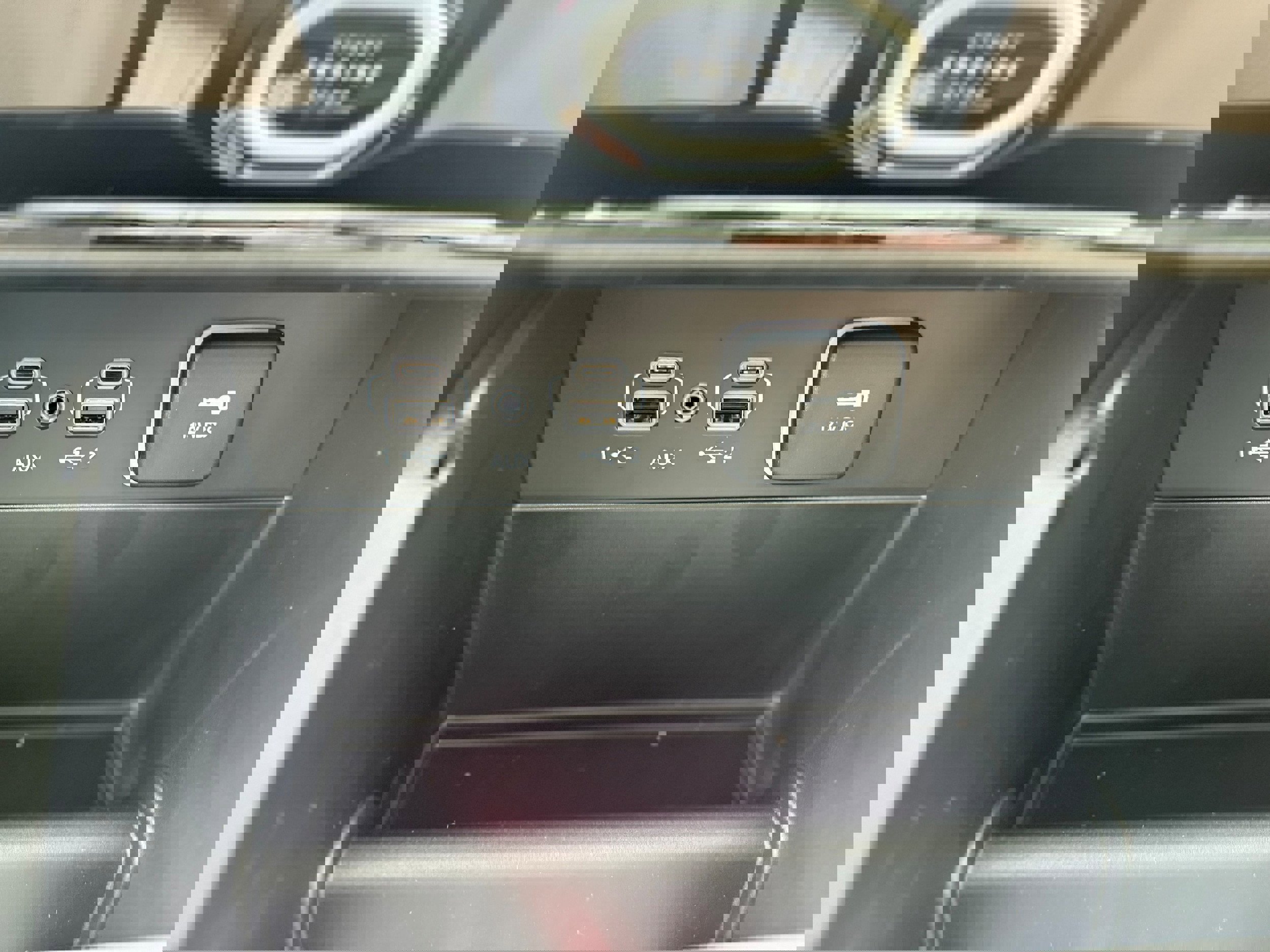 New 2026 Jeep Grand Cherokee L Limited w/ Limited Altitude Package image 24