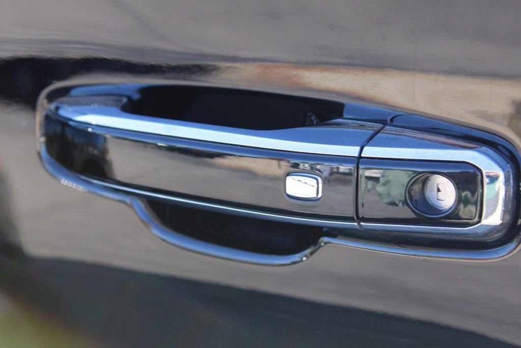 Used 2021 Chevrolet Suburban High Country image 14