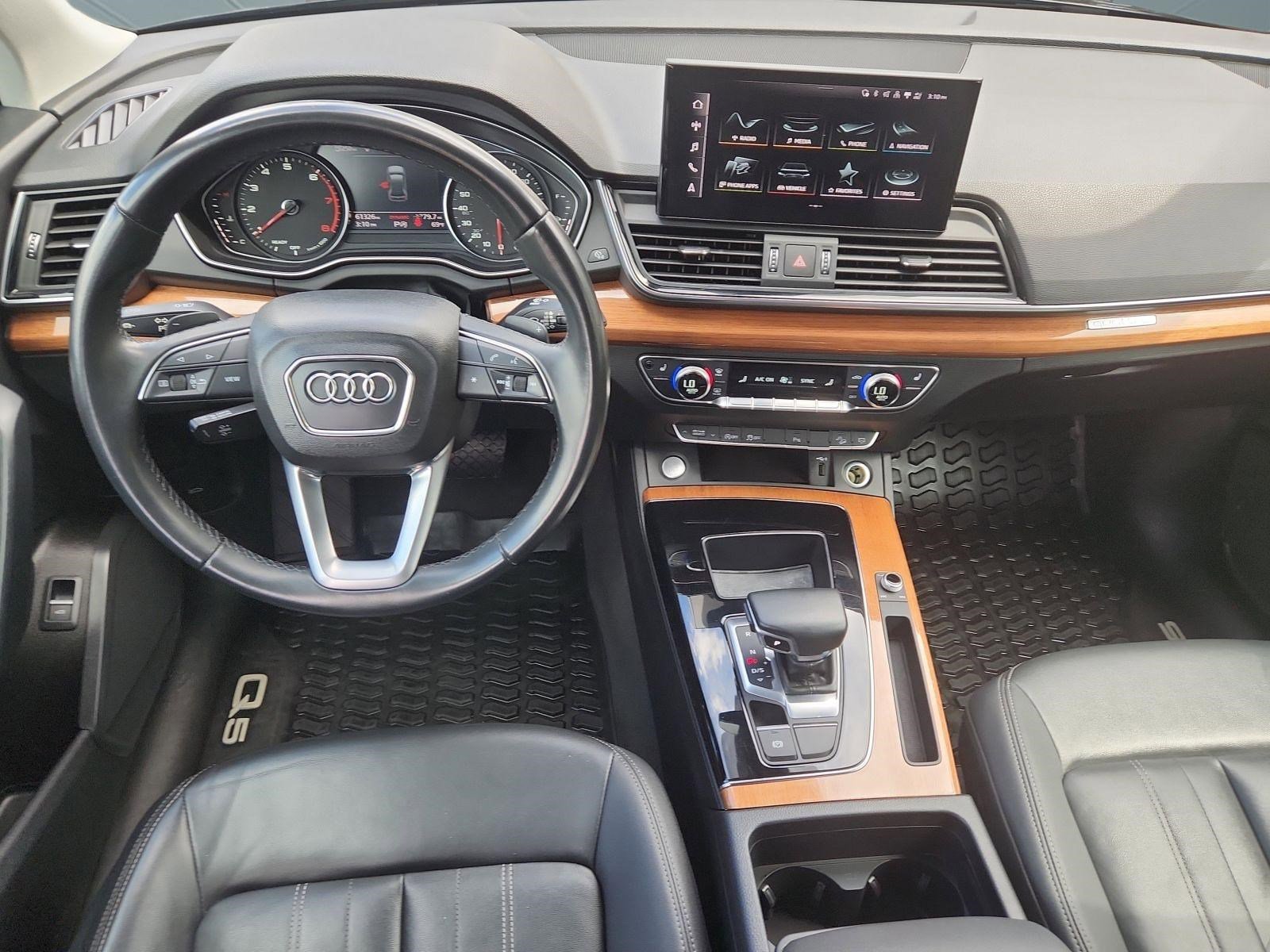 Used 2021 Audi Q5 Premium image 13