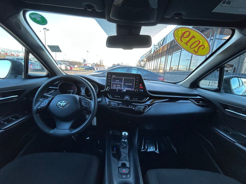 Used 2019 Toyota C-HR LE image 19