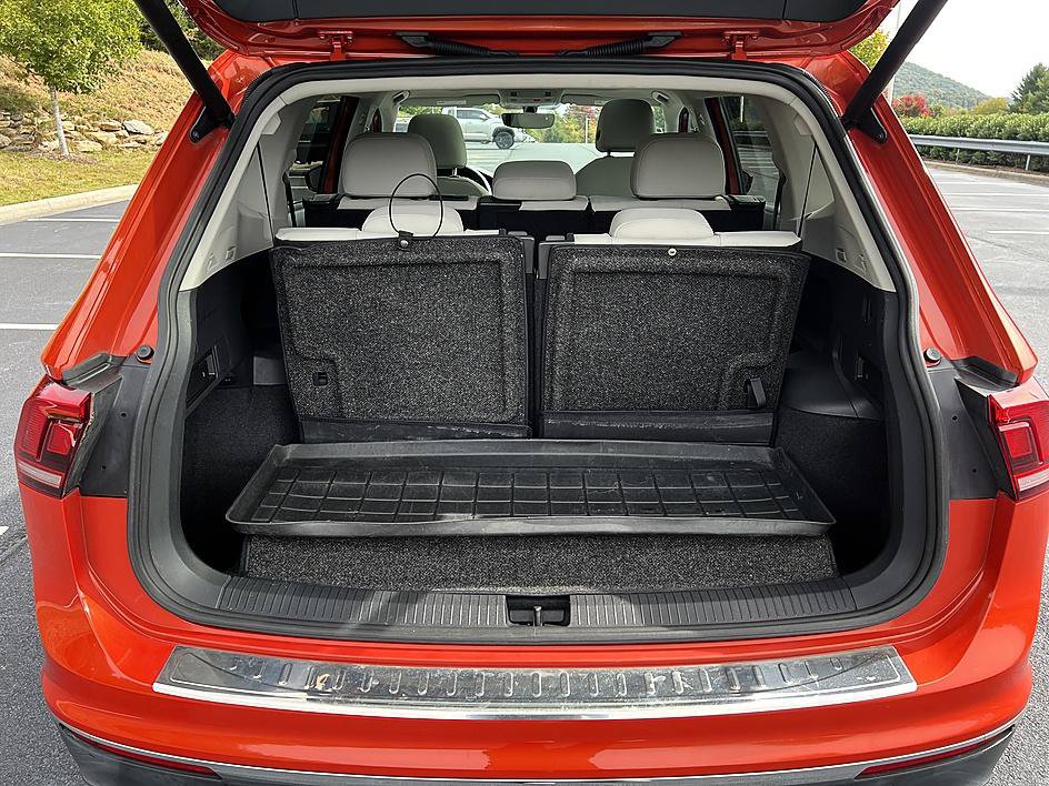 Used 2019 Volkswagen Tiguan SEL AWD/4WD image 22