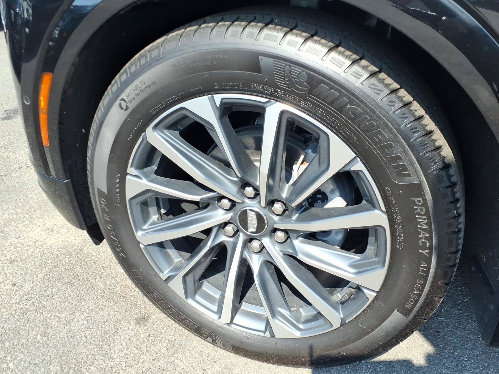Certified 2024 Cadillac Lyriq Sport w/ LPO, Floor Liner Package AWD/4WD image 9
