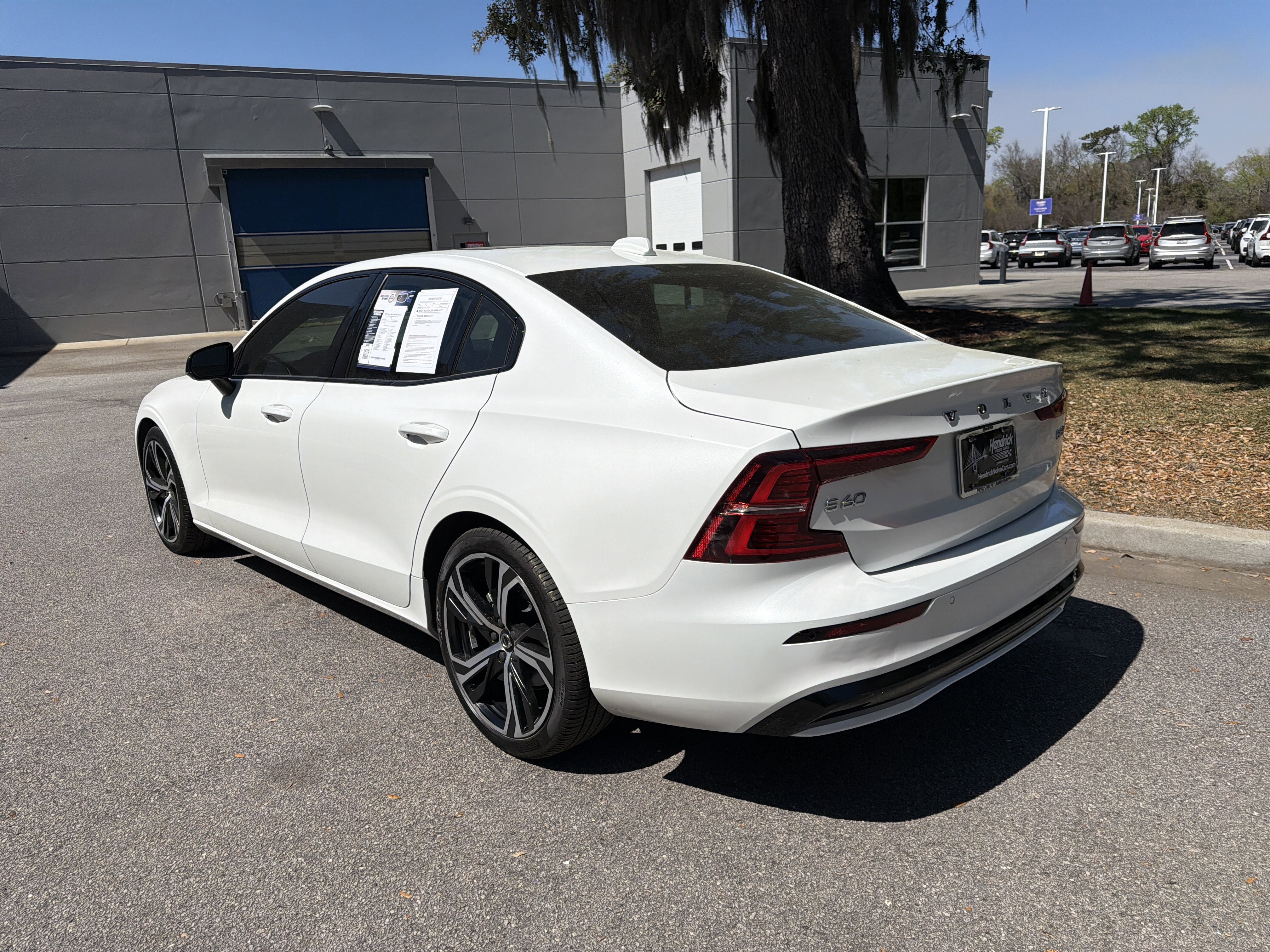 Certified 2024 Volvo S60 B5 Core image 43