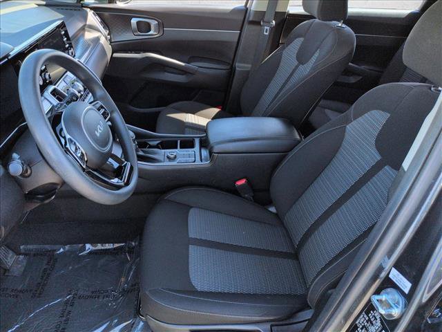Used 2022 Kia Sorento LX image 15