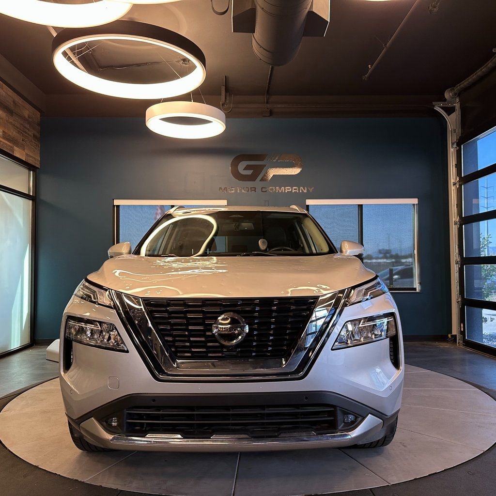 Used 2021 Nissan Rogue Platinum image 8