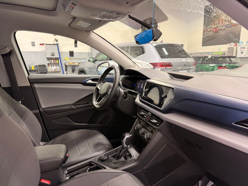 Used 2022 Volkswagen Taos SE image 28