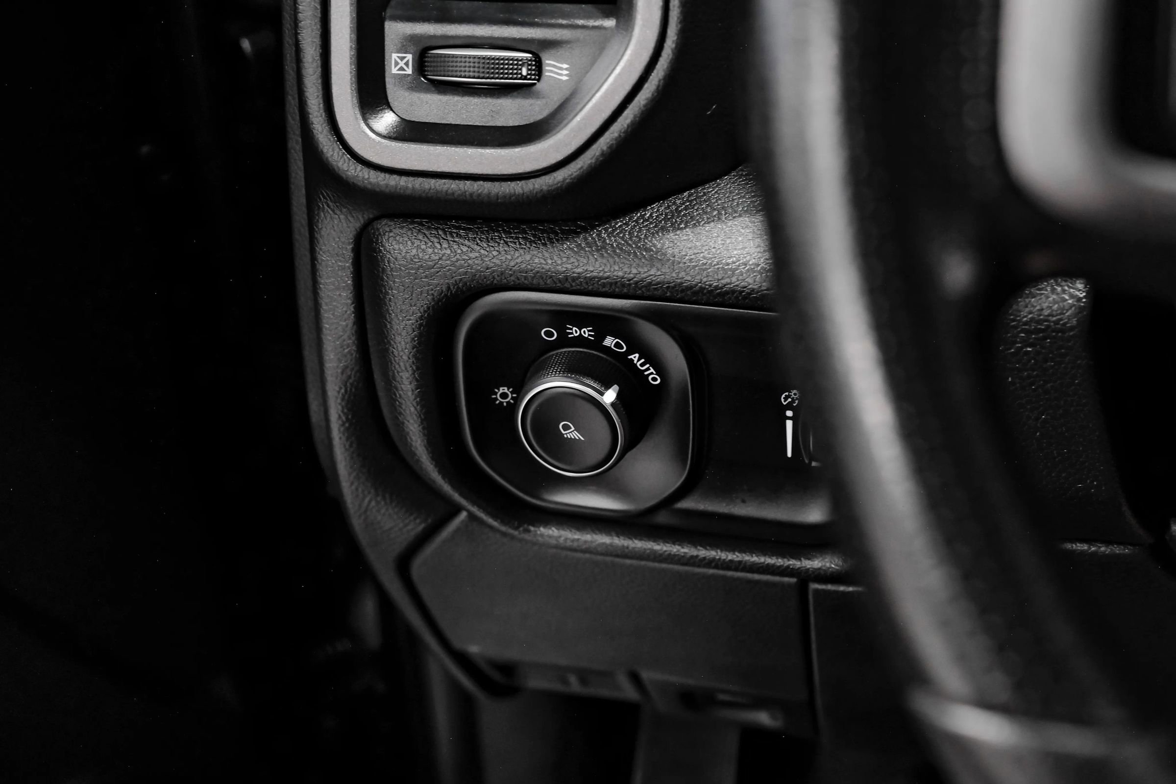 Used 2022 RAM 2500 Tradesman image 28