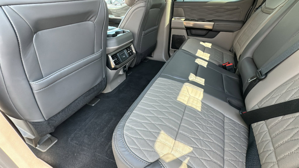 New 2026 Ford F350 Lariat image 24