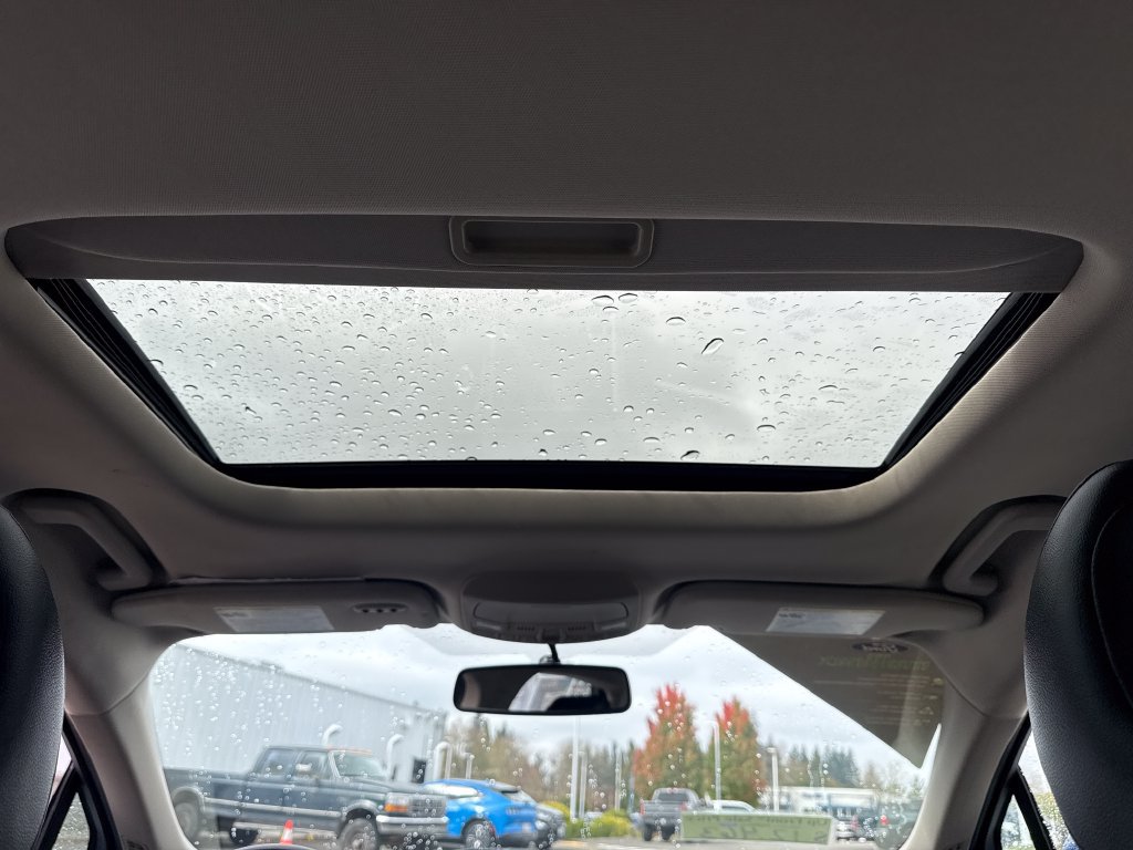 Used 2017 Ford Fusion SE AWD/4WD image 27