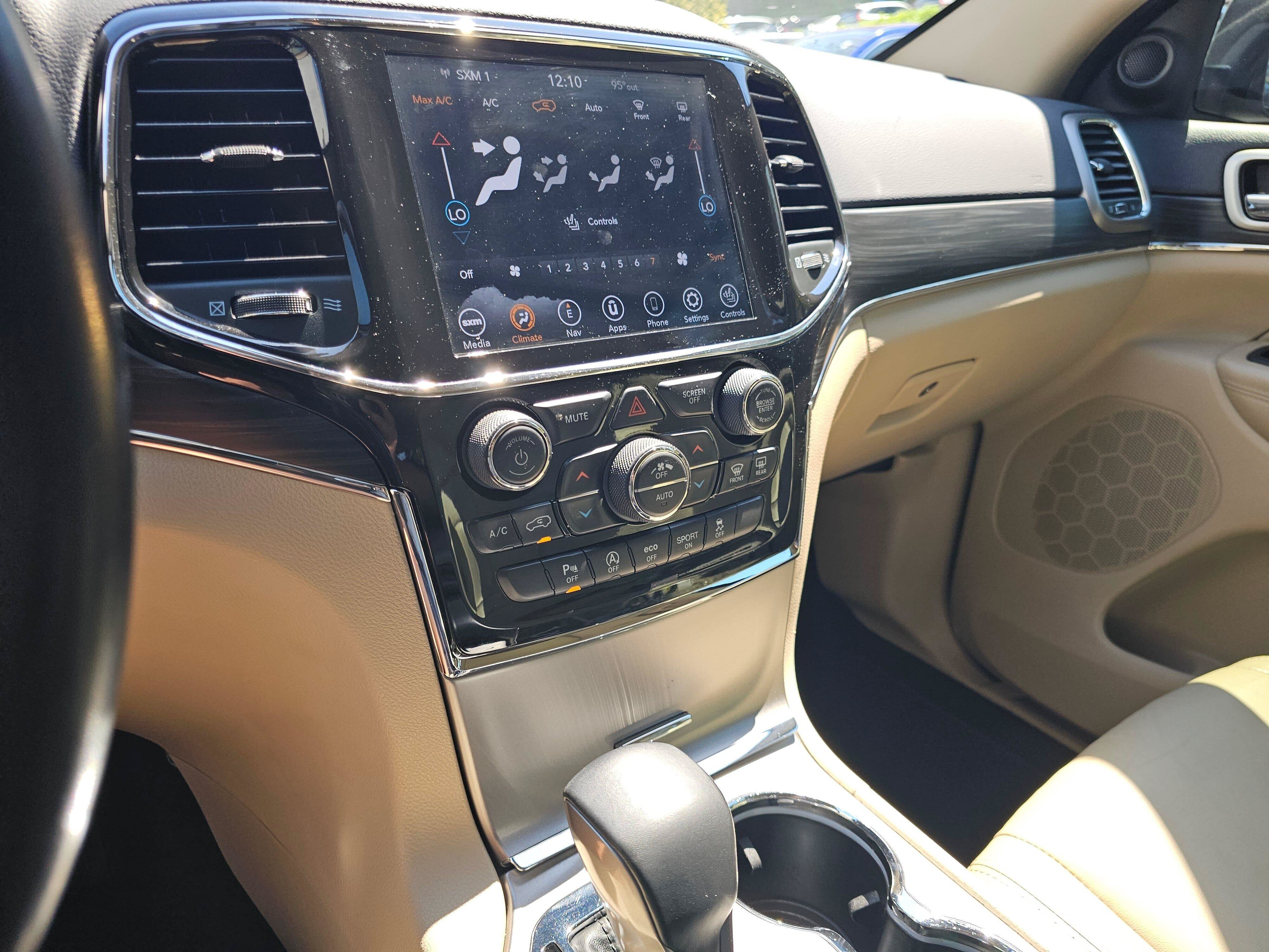 Used 2021 Jeep Grand Cherokee Limited w/ Sun & Sound Group AWD/4WD image 61