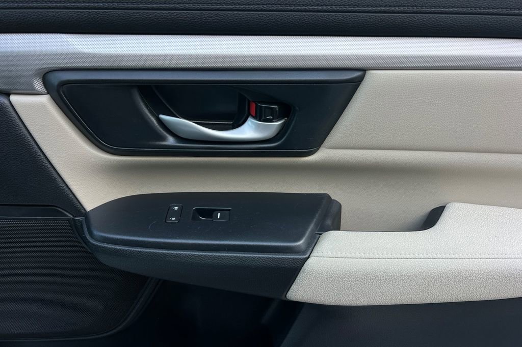 Used 2018 Honda CR-V LX image 22