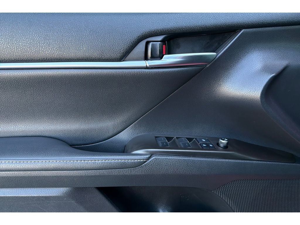 Certified 2021 Toyota Camry XSE FWD image 11