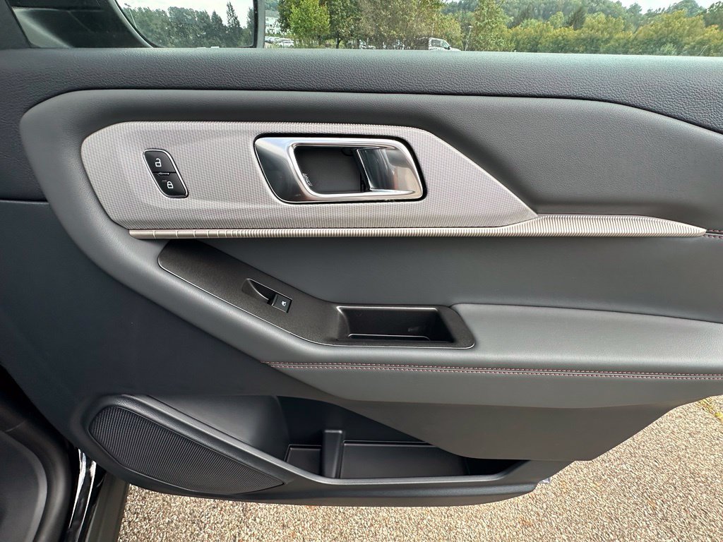 New 2027 Ford Explorer Active AWD/4WD image 23