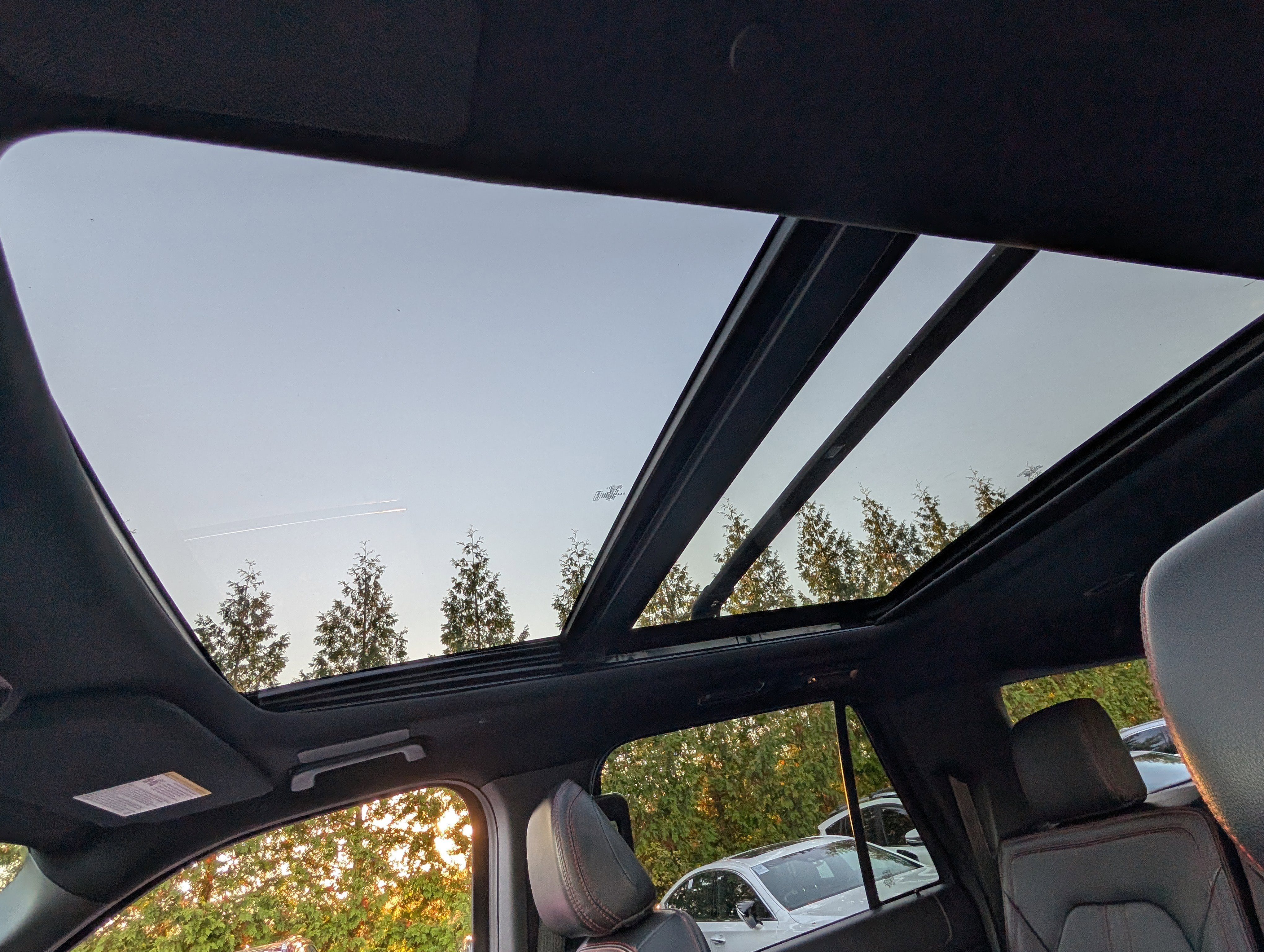 Used 2022 Ford Expedition Max Limited image 21