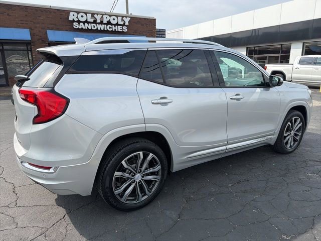 Used 2018 GMC Terrain Denali w/ Advanced Safety Package image 6