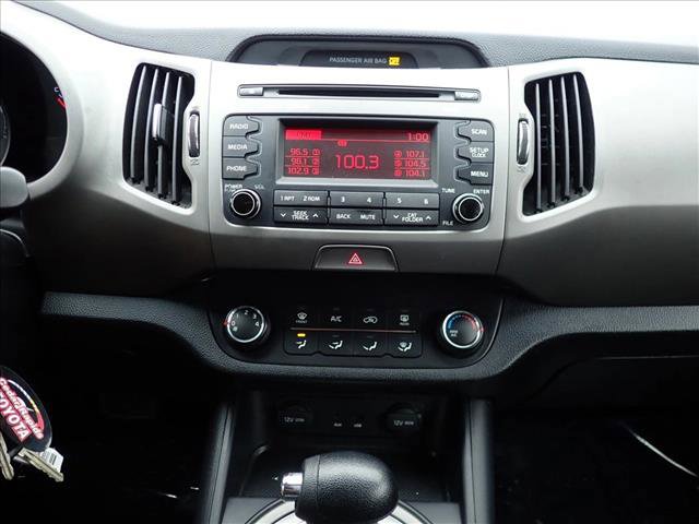 Used 2014 Kia Sportage LX image 16