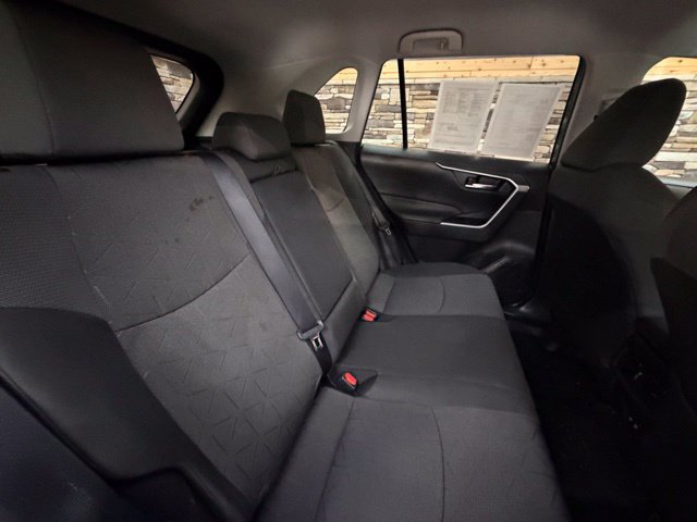 Used 2021 Toyota RAV4 XLE AWD/4WD image 34