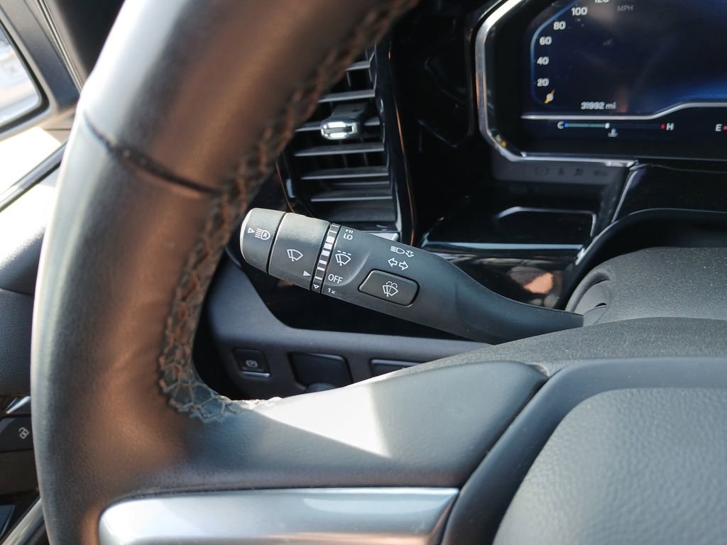 Used 2023 Chevrolet Silverado 1500 LT image 20