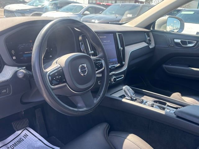 Used 2022 Volvo XC60 B5 Inscription w/ Climate Package image 13